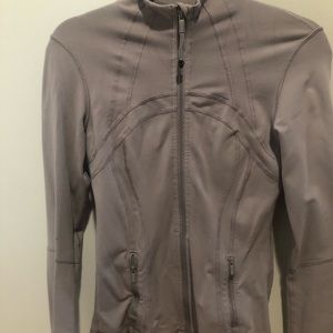 Lululemon woman’s jacket size 6